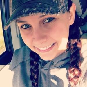 Meet your Posher, Cassandra